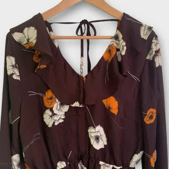 NWT Cupcakes and Cashmere Floral Bouse - Picture 7 of 12